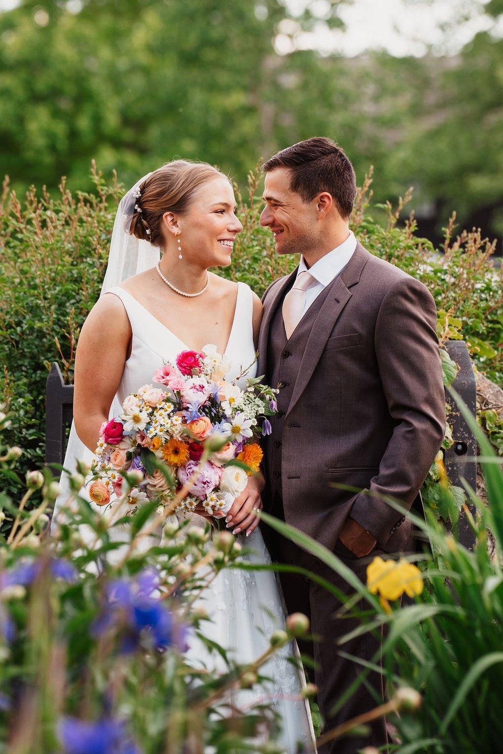 carousel-hero-element image-13